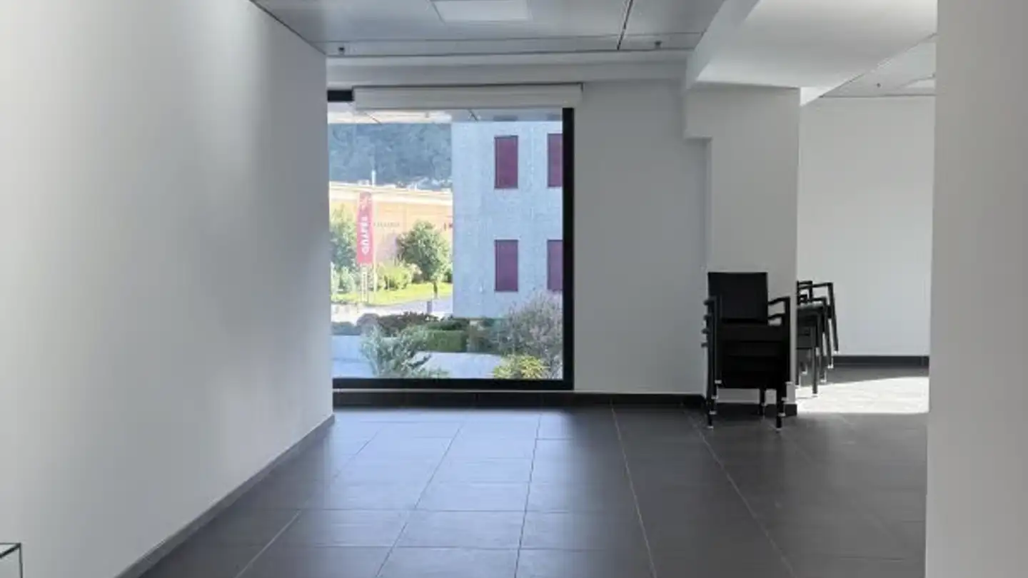 Shopping center for rent - Via Angelo Maspoli 7, 6850 Mendrisio