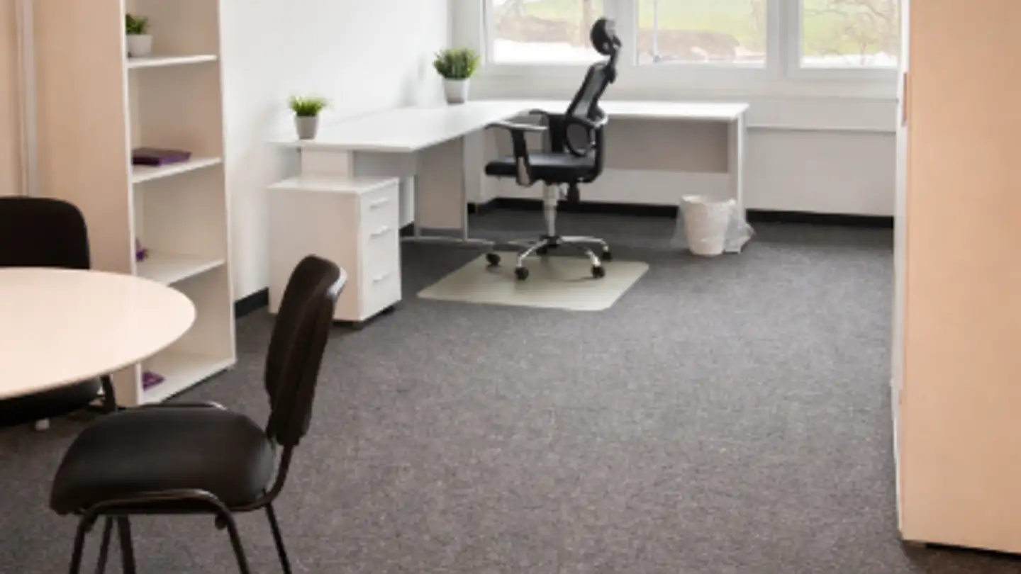 Office space for rent - Gewerbestrasse 10, 6330 Cham - Photo 3