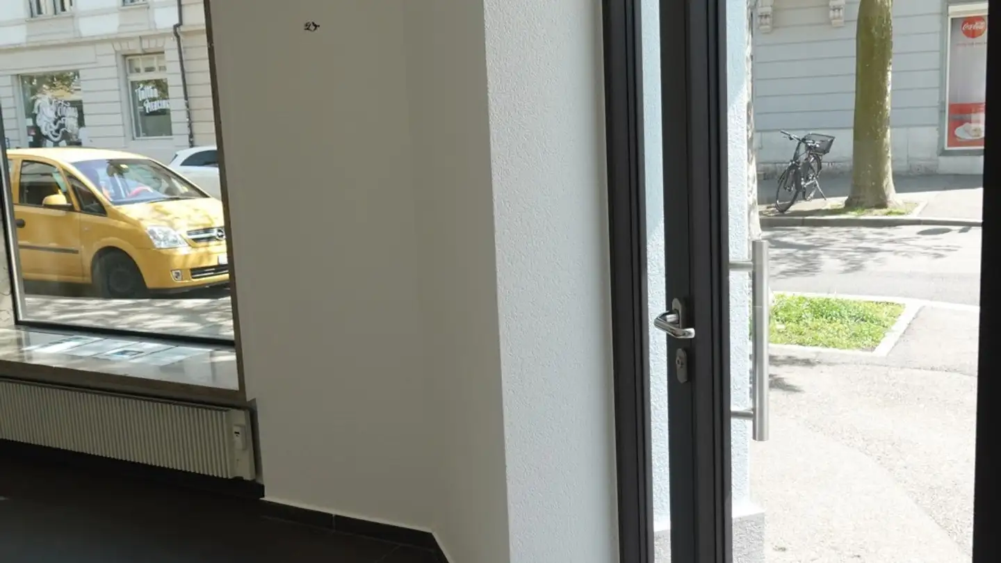 Commercial for rent - 4500 Solothurn - Photo 3