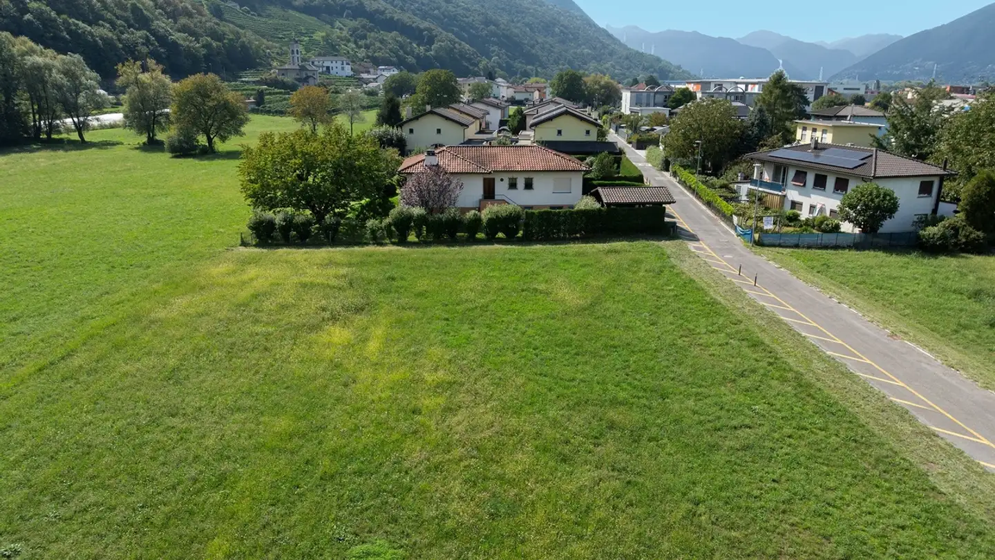 Constructible plot for sale - Via Valaa, 6594 Contone