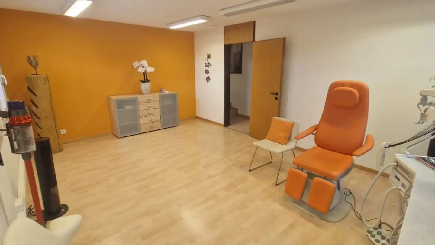 Gewerbe mieten - Chappelistrasse 5, 8604 Volketswil