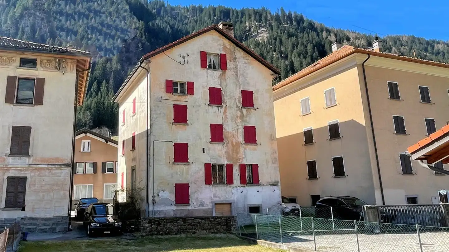 Residential building for sale - 6777 Quinto