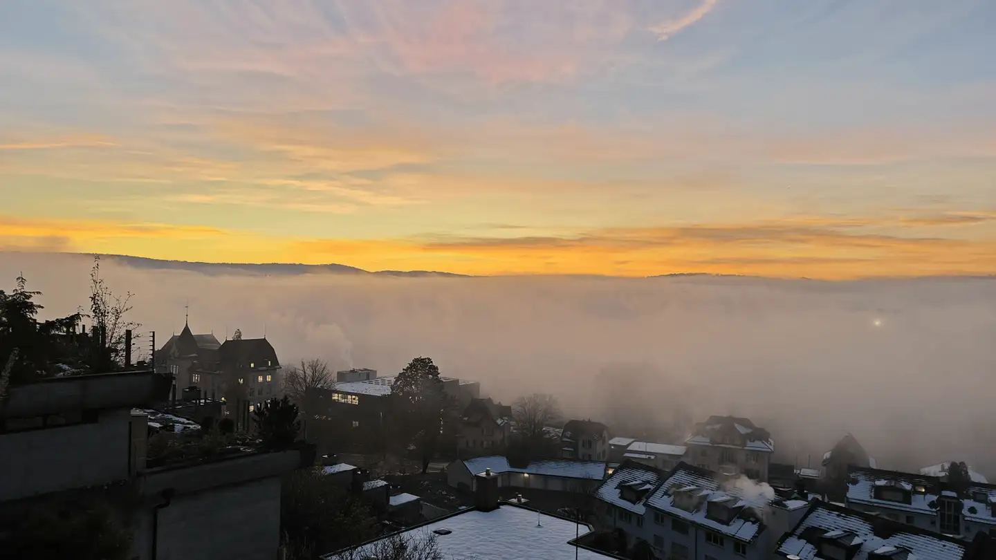 Stepped house for sale - 5222 Umiken