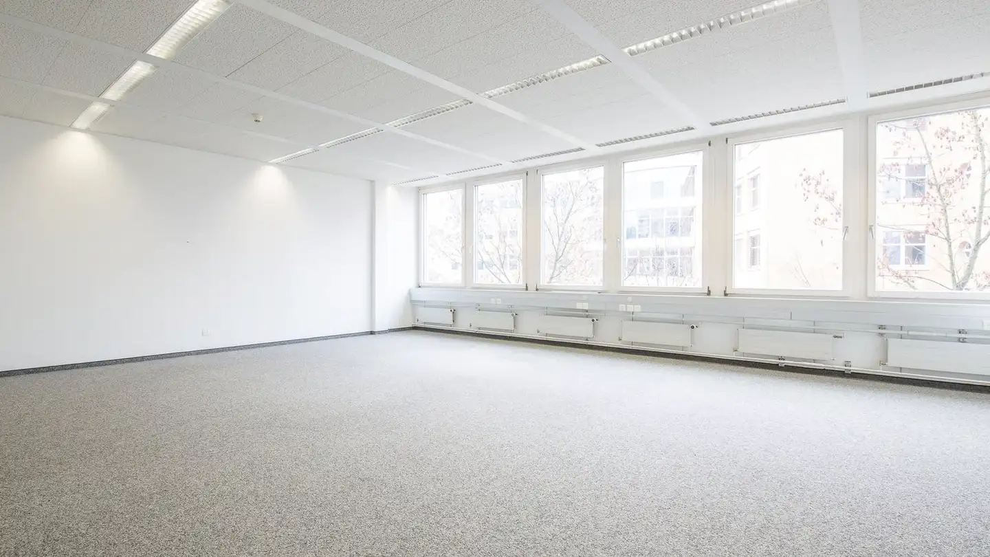 Spazio ufficio in affitto - In Der Luberzen 42, 8902 Urdorf