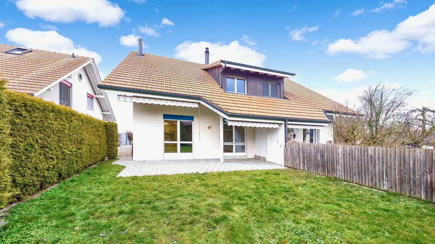 Casa bifamiliare in vendita - Dorfstrasse, 3256 Dieterswil