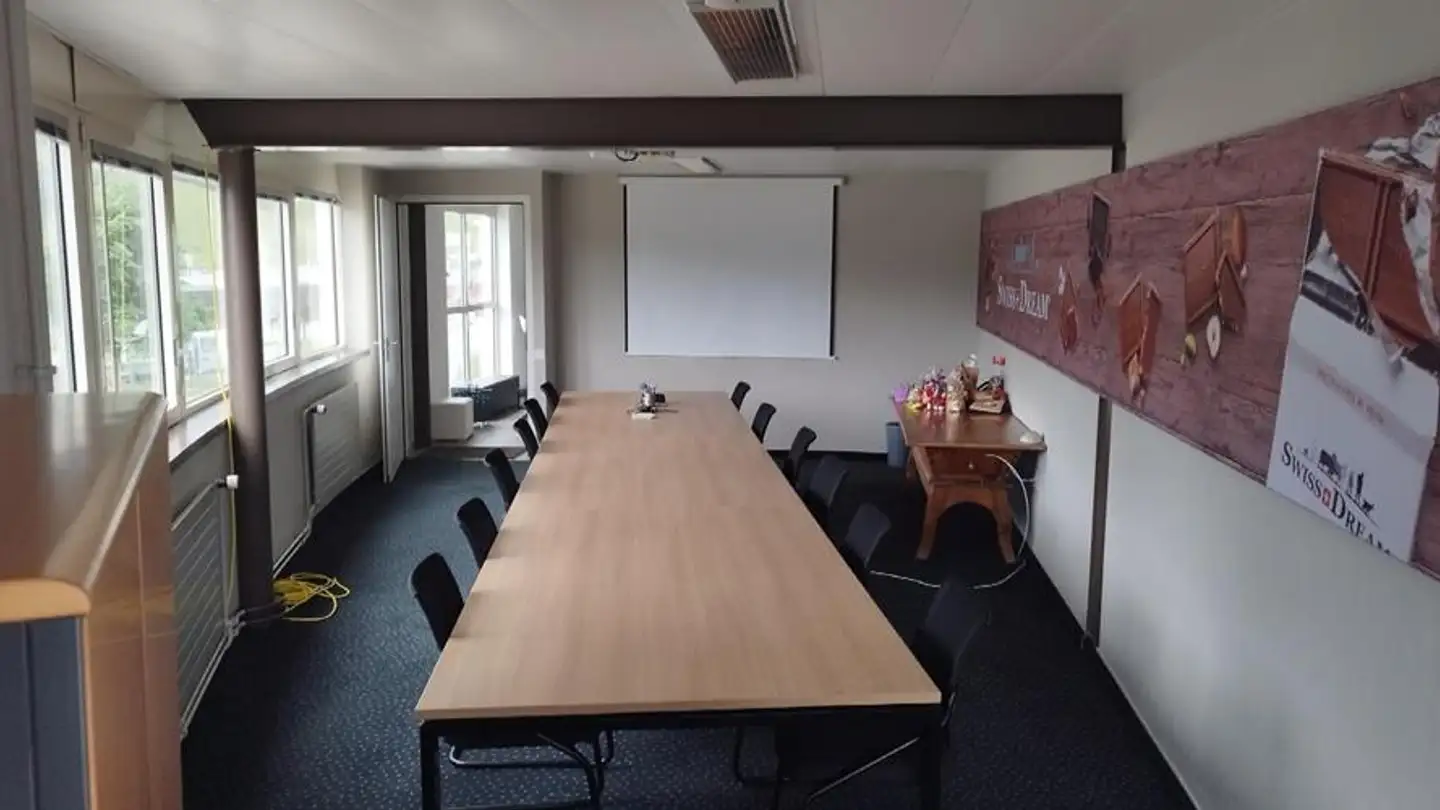 Gewerbe mieten - Rue De La Jambe-Ducommun 15, 2400 Le Locle