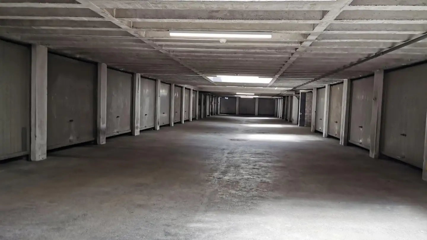 Garage individuel à louer - Monreposweg 22, 3008 Bern