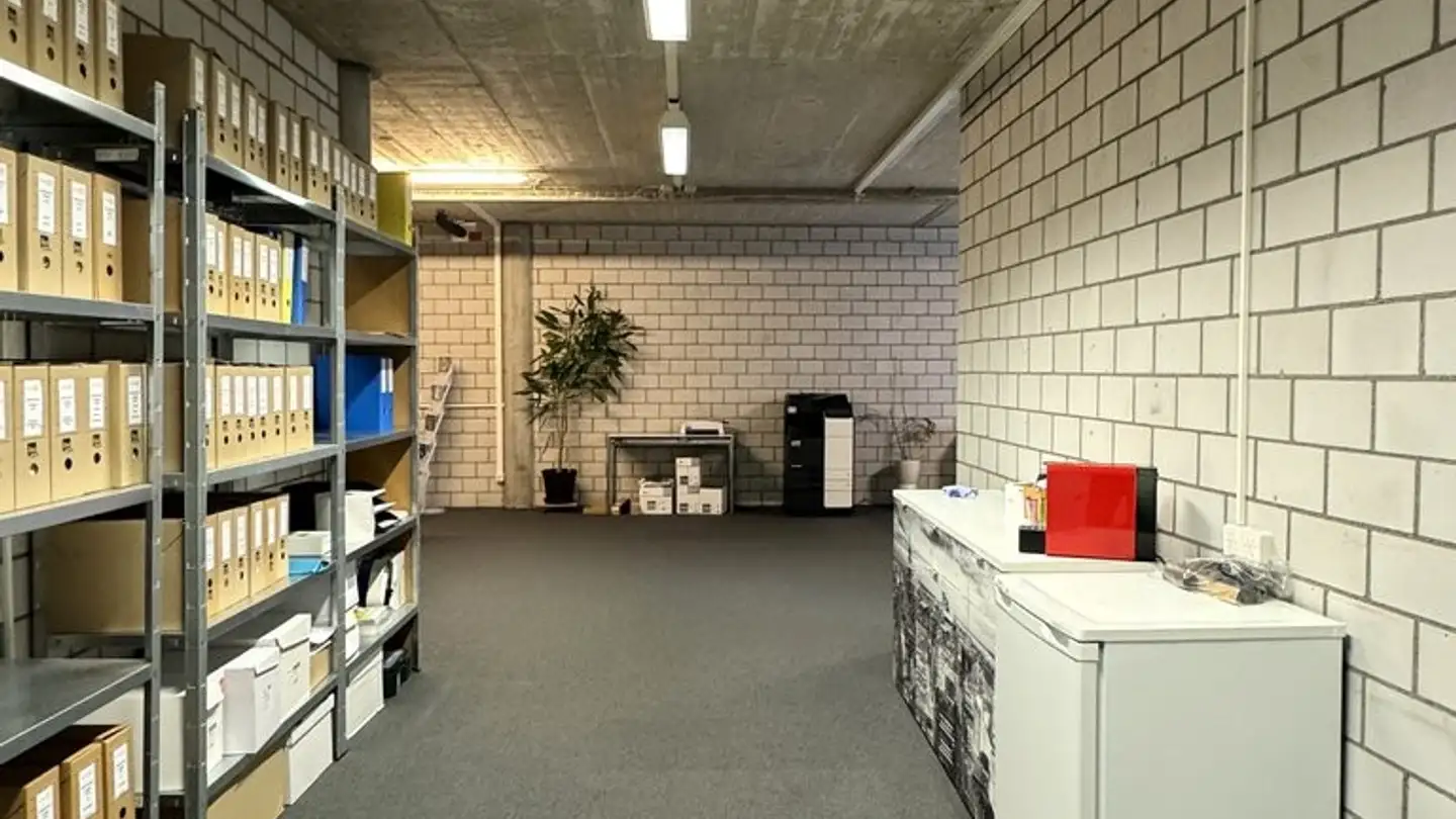 Bureau à louer - Schlosstalstrasse 210, 8408 Winterthur