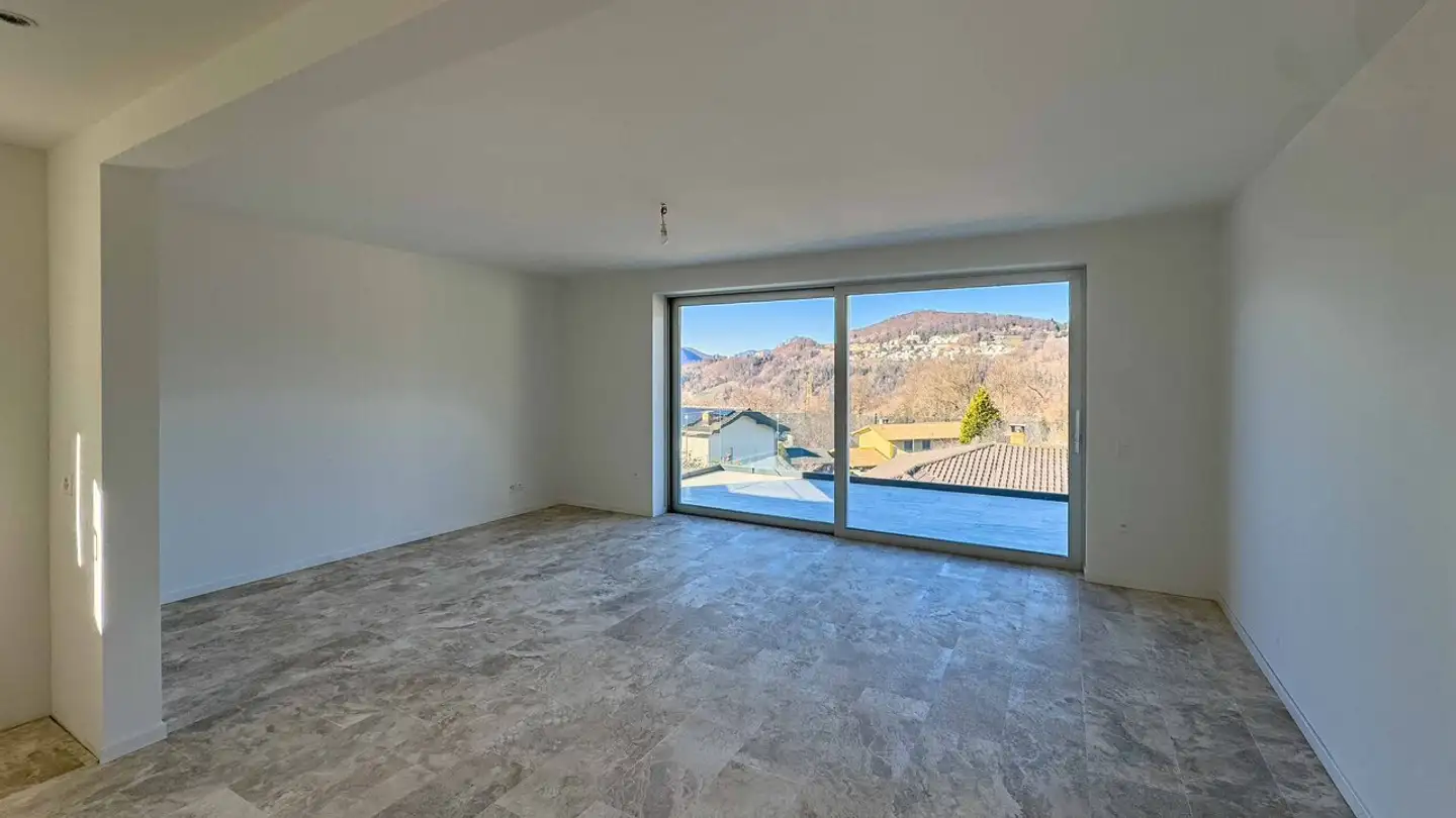 Single house for sale - 6913 Carabbia