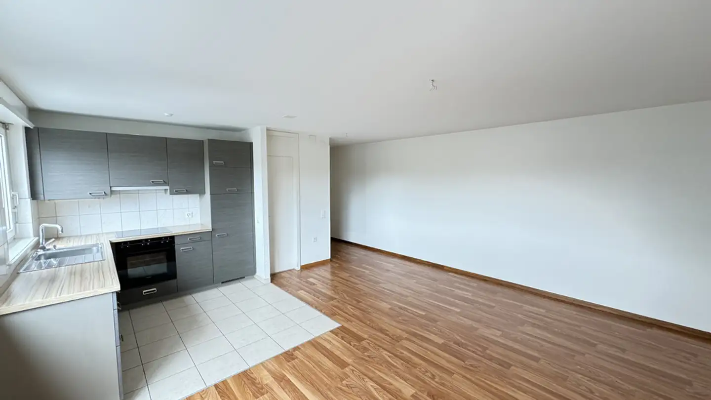 Apartment for rent - Rue De La Charrière 73, 2300 La Chaux-de-Fonds - Photo 2