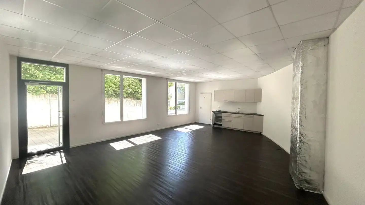 Commercial for rent - Bottmingerstrasse 72, 4104 Oberwil BL - Photo 4