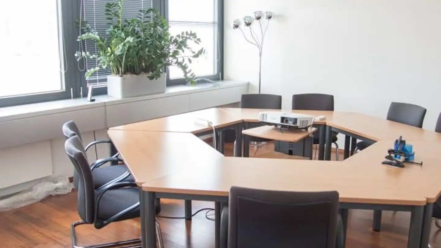 Bureau à louer - Pfeffingerstrasse 19, 4153 Reinach BL