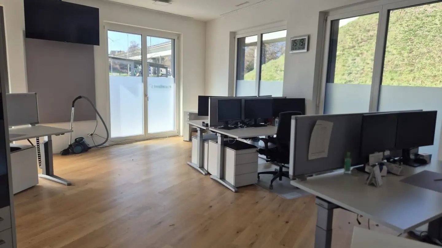 Office space for rent - Schaffhauserstrasse 58, 8180 Bülach