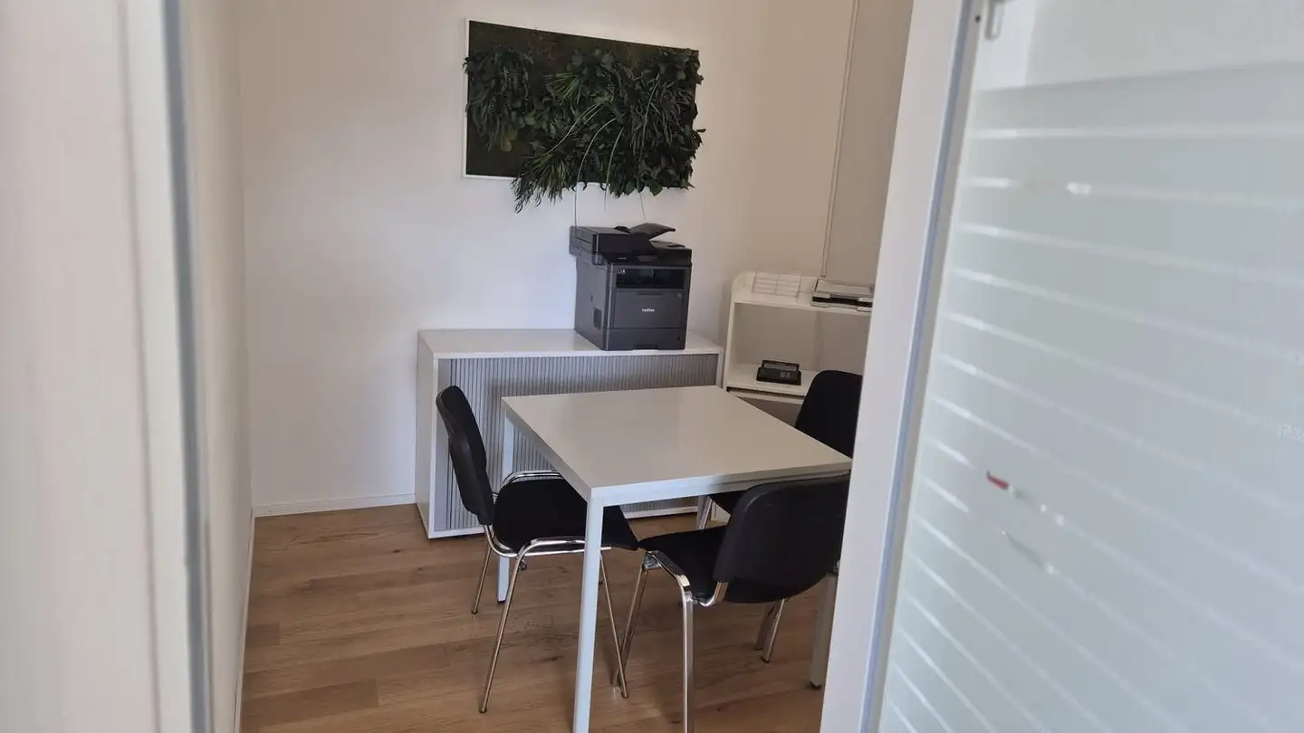 Office space for rent - Schaffhauserstrasse 58, 8180 Bülach - Photo 2