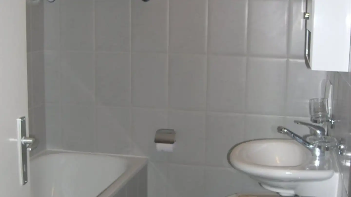 Apartment for rent - Rue Numa-Droz 128, 2300 La Chaux-de-Fonds - Photo 3