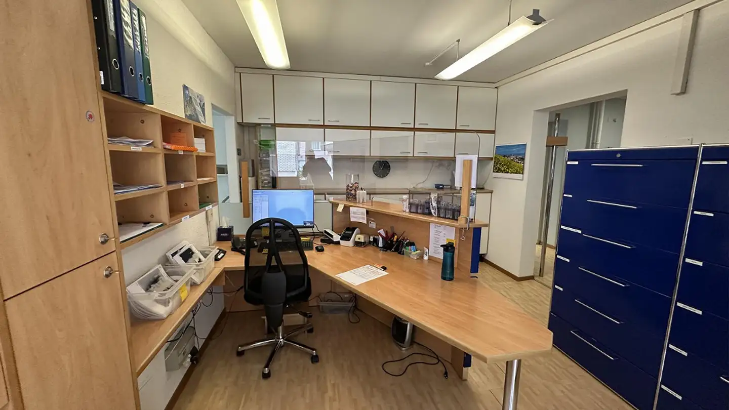 Mixed-use building for rent - Gotthardstrasse 76, 6472 Erstfeld - Photo 3