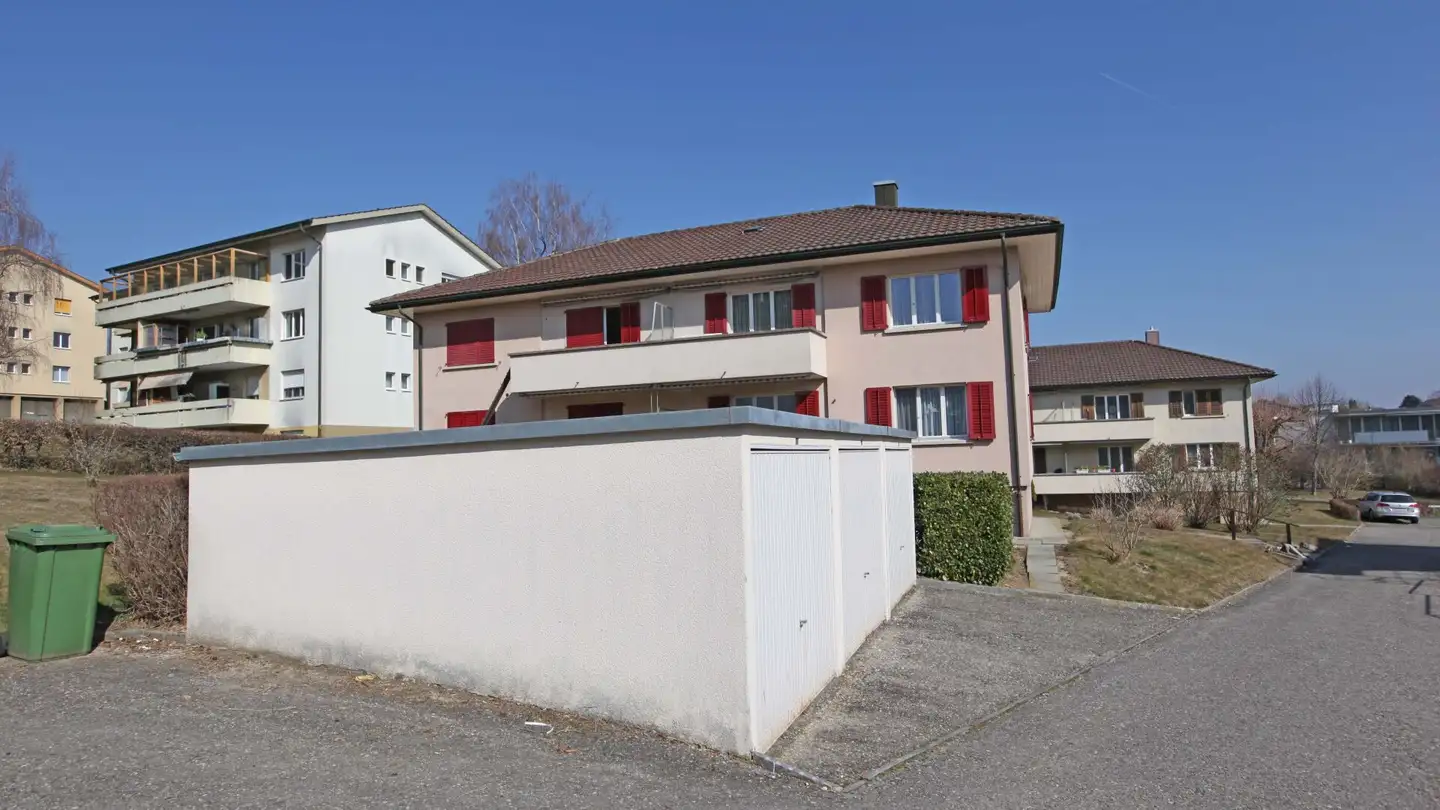 Garage individuel à louer - Neuholzweg, 3303 Jegenstorf