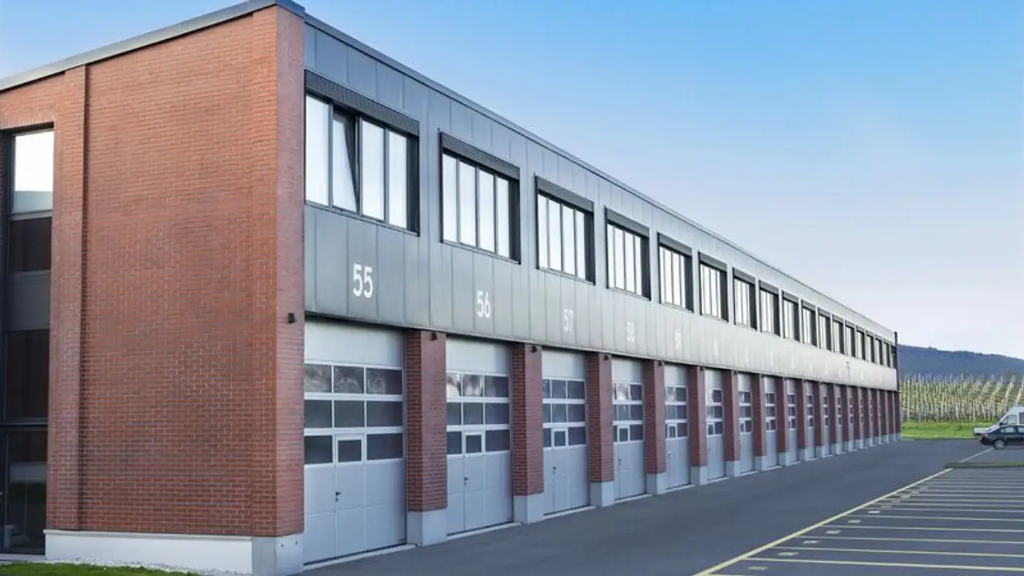 Mixed-use building for rent - Chemin De L'etraz 18, 1350 Orbe