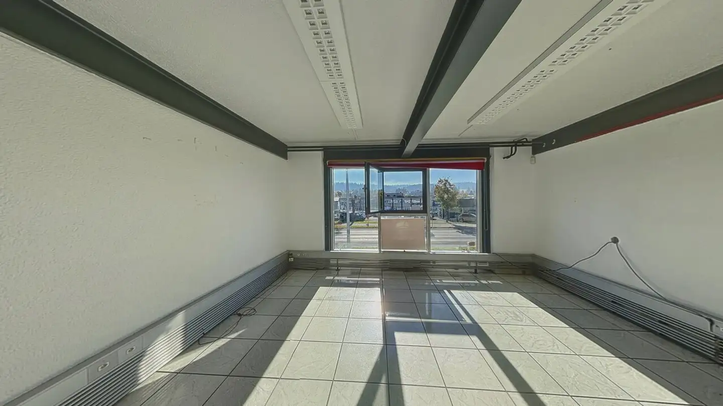 Commercial à louer - Boulevard Des Eplatures 46e, 2300 La Chaux-de-Fonds - Photo 4