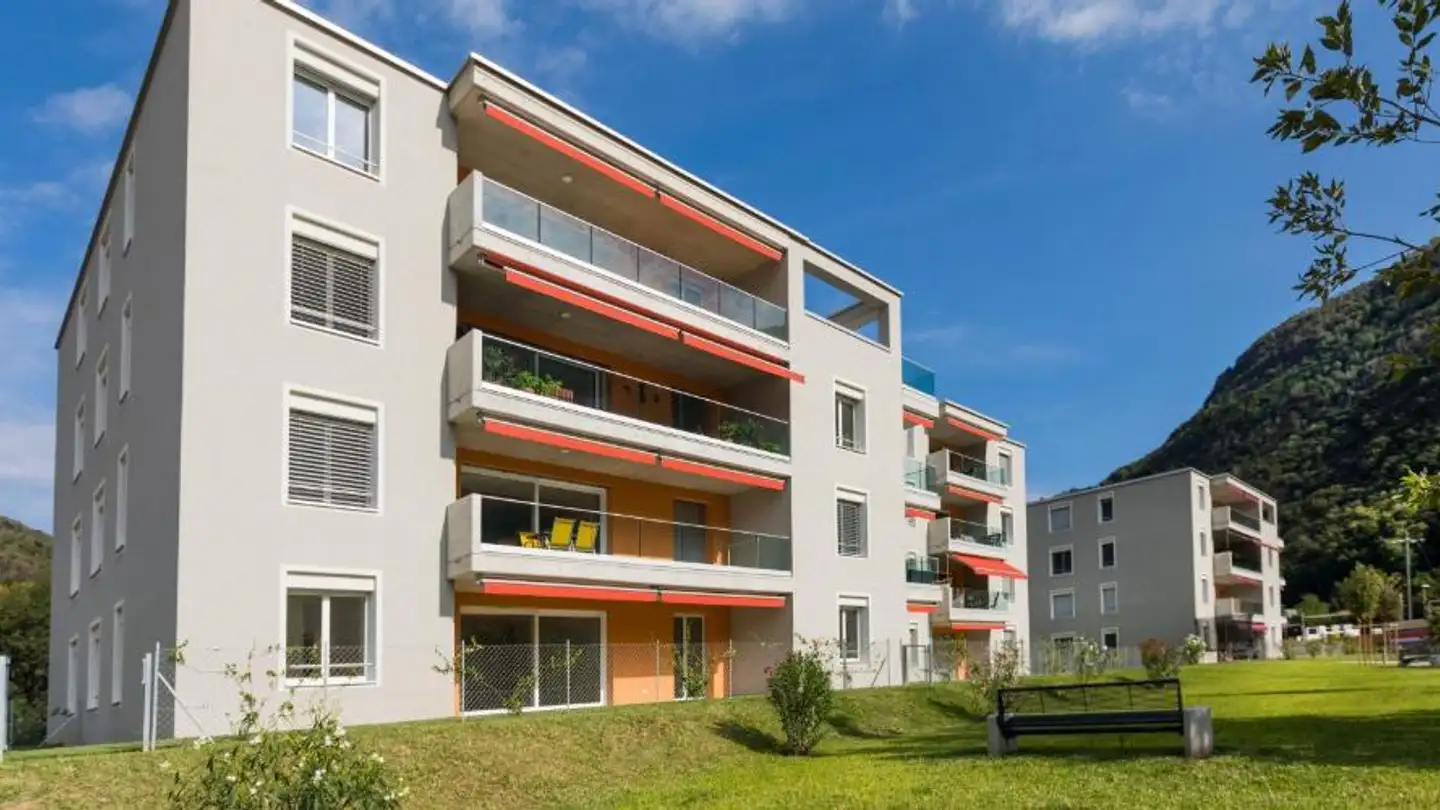 Appartement à louer - Via Lischedo 3, 6802 Rivera