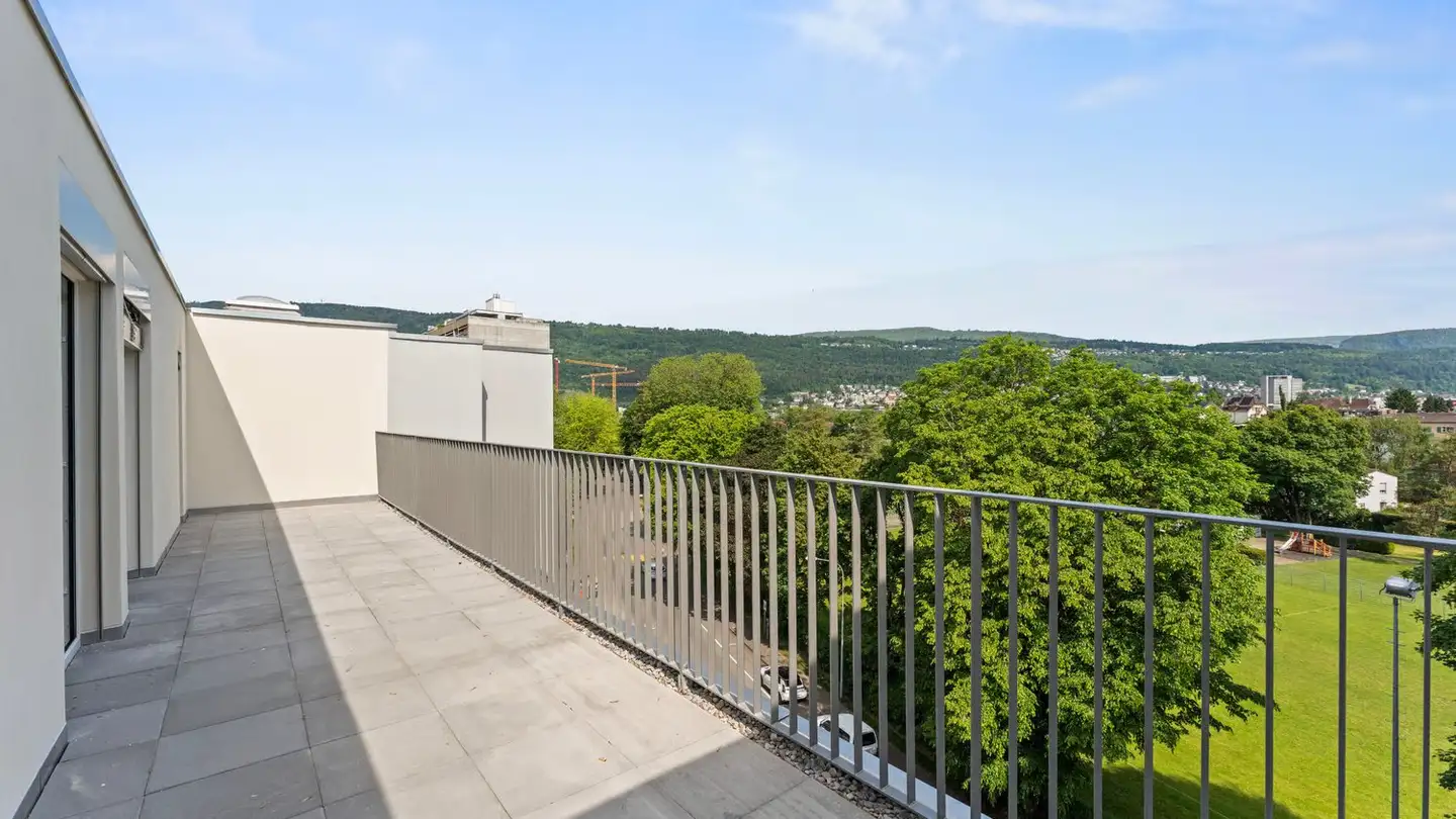 Attique à louer - Bielstrasse 32, 2560 Nidau - Photo 2