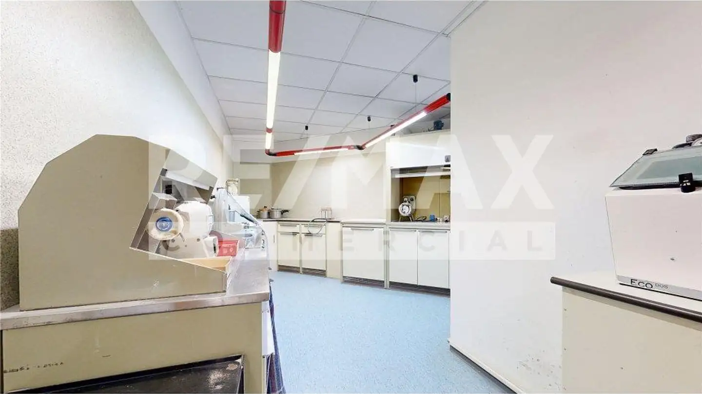 Office space for sale - 6600 Locarno - Photo 4