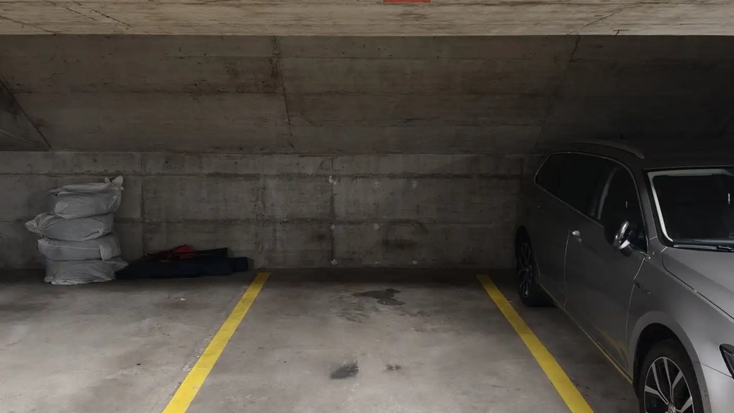 Garage singolo in affitto - Kantonsstrasse 66, 6048 Horw