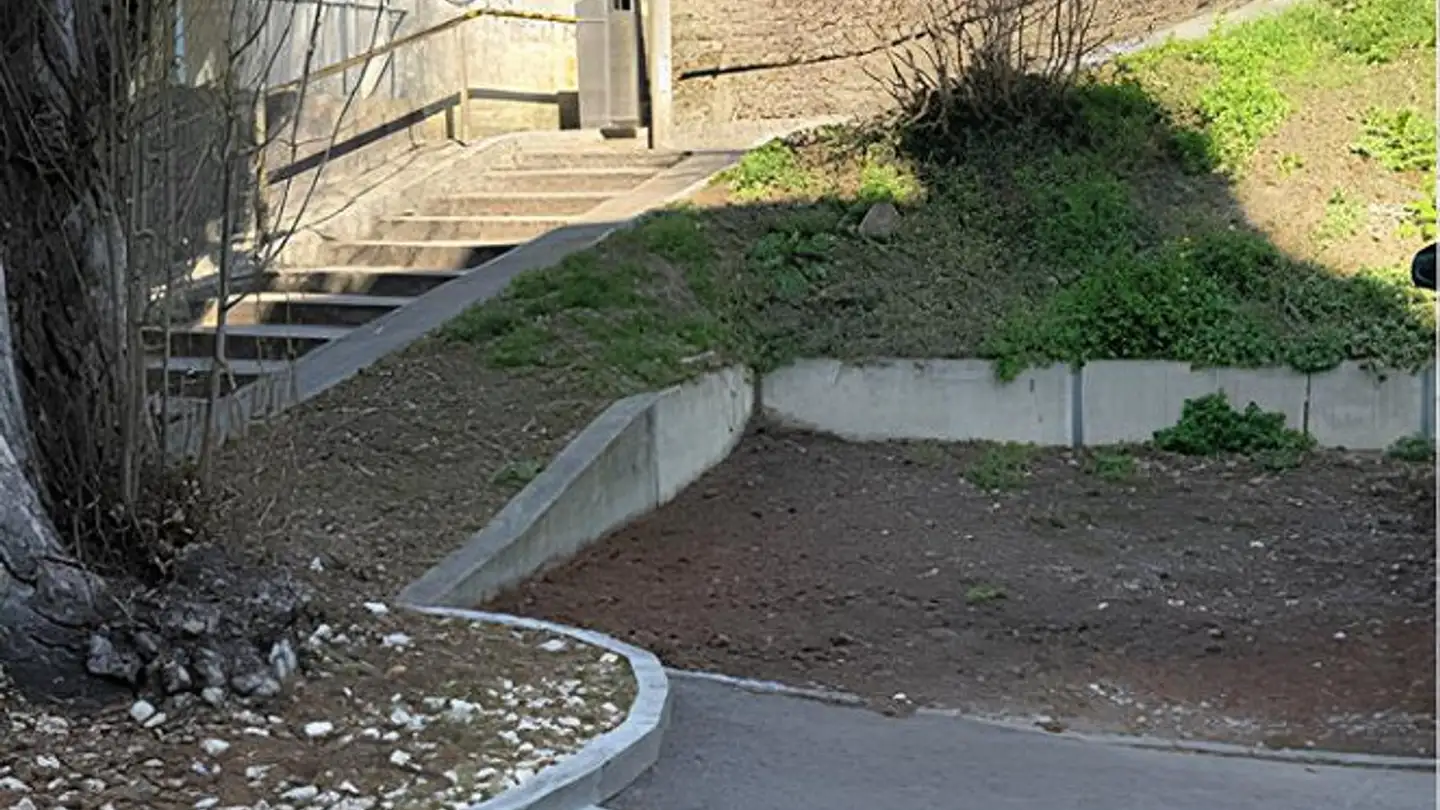 Parkplatz im Freien mieten - Fröschenweg 5, 4127 Birsfelden