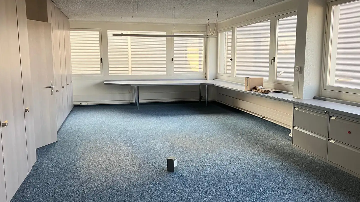 Bürofläche mieten - Steinackerstrasse 26, 8902 Urdorf
