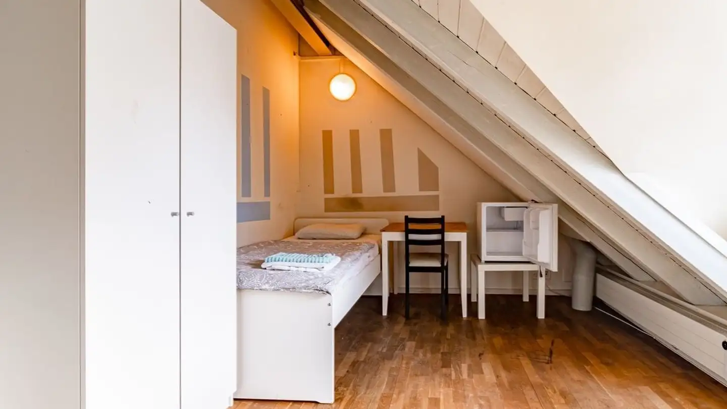 Wohnung mieten - Zürichstrasse 48, 8134 Adliswil - Foto 2