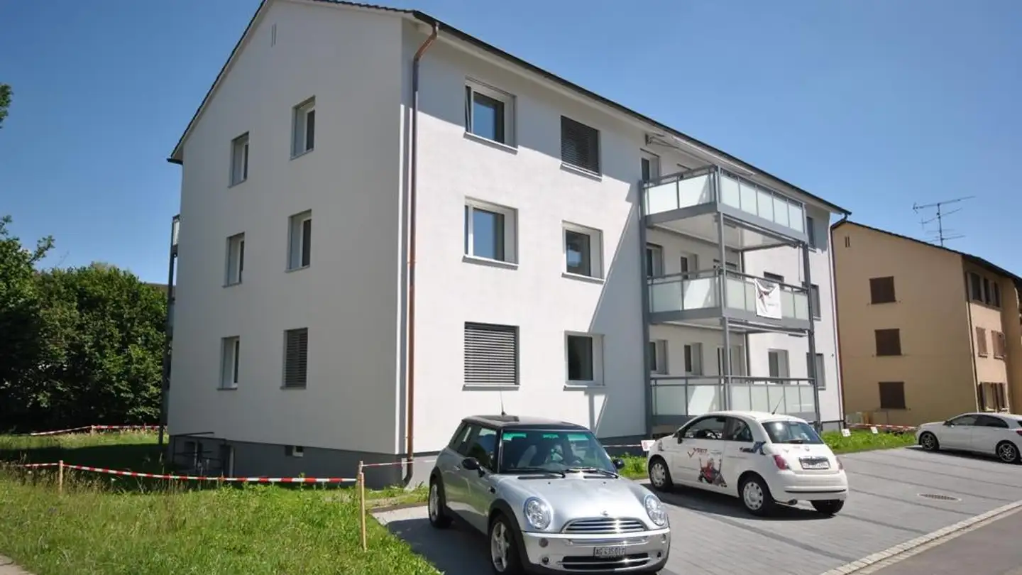 Place de parking extérieure à louer - Dammstrasse 16, 8152 Glattbrugg