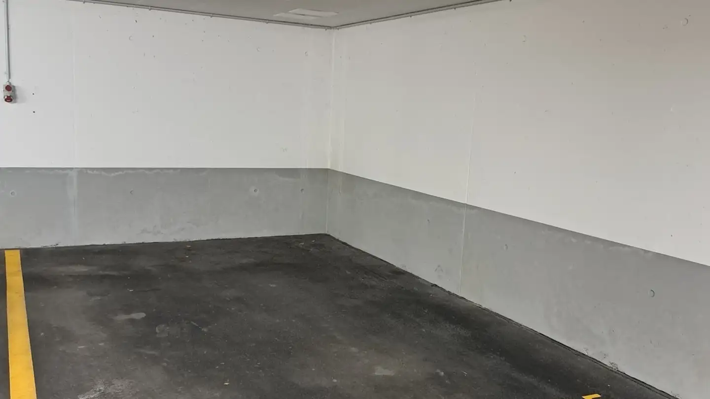 Single garage for rent - Rehalpstrasse 91, 8008 Zürich