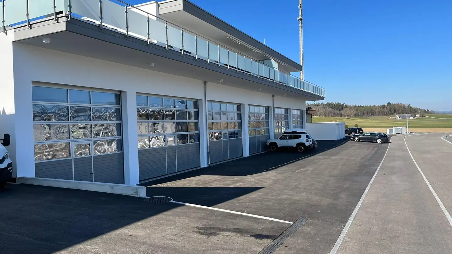 Garage individuel à louer - 8174 Stadel b. Niederglatt