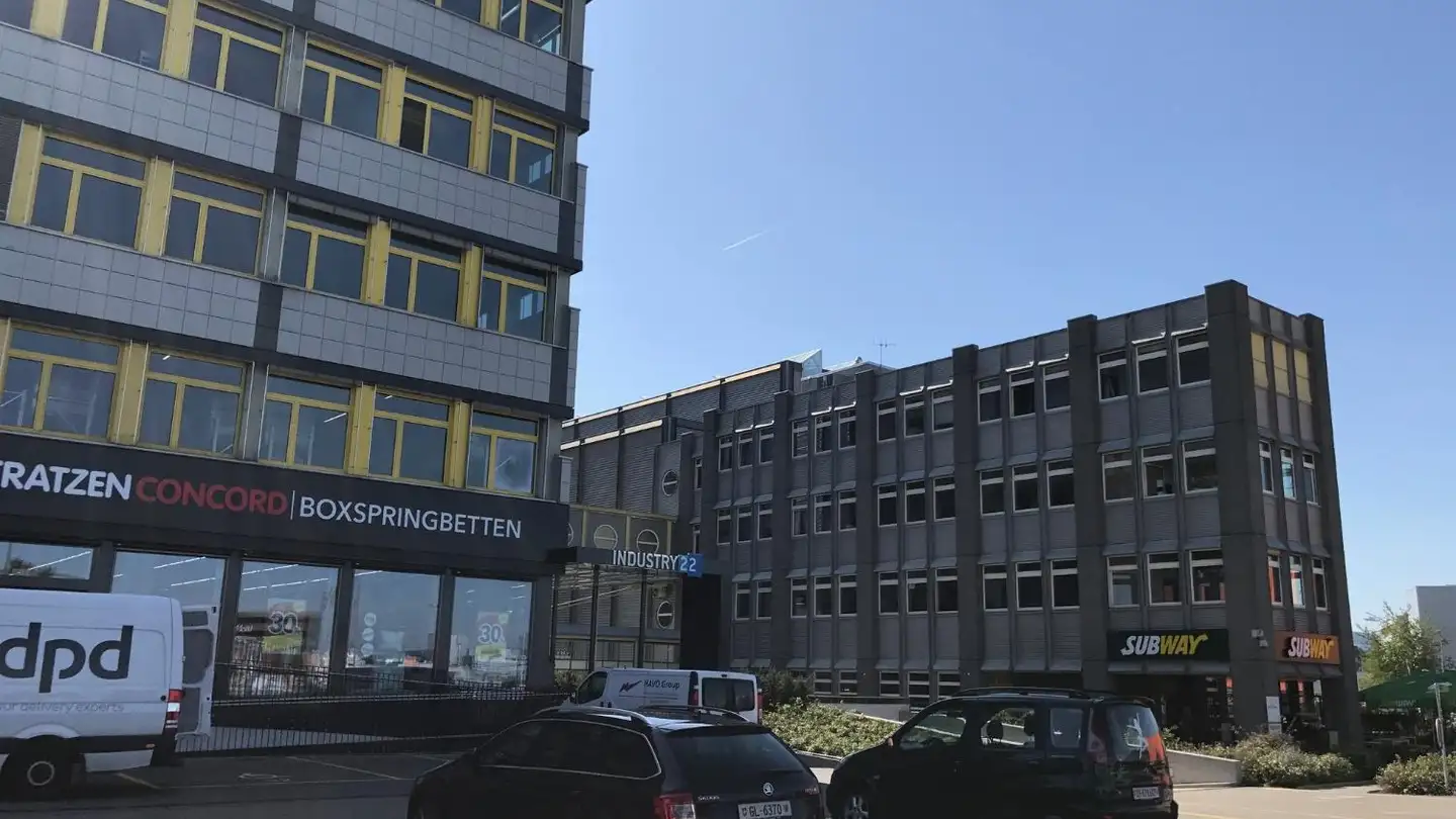 Bureau à louer - Industriestrasse 22, 8604 Volketswil