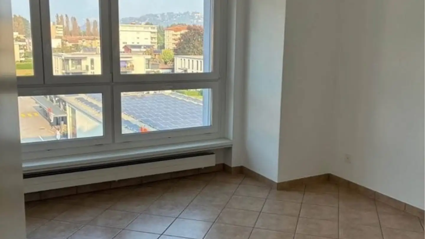 Appartamento in affitto - Via Stazione 77, 6987 Caslano - Photo 3