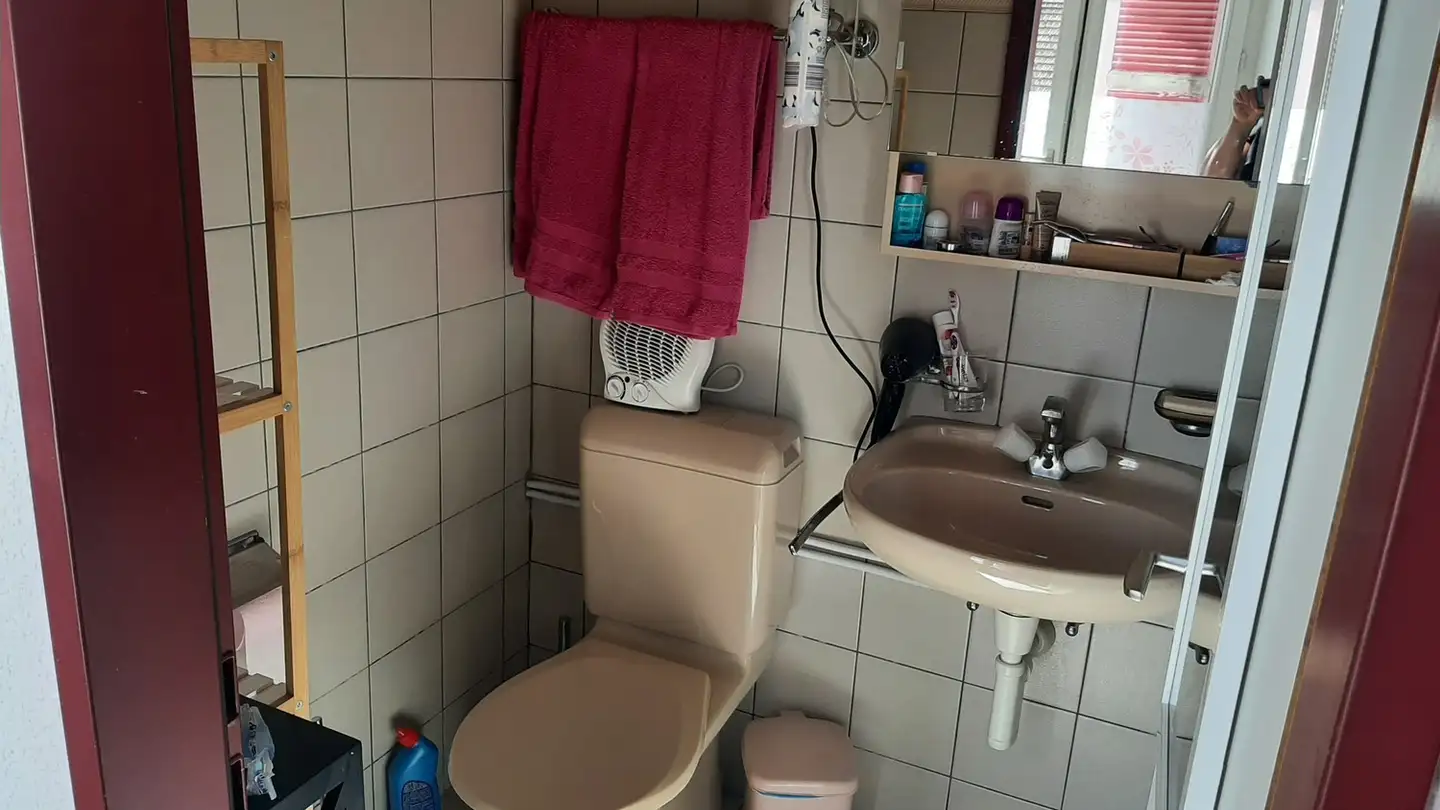 Appartamento in affitto - Place Ami-Girard 2, 2616 Renan BE - Photo 2