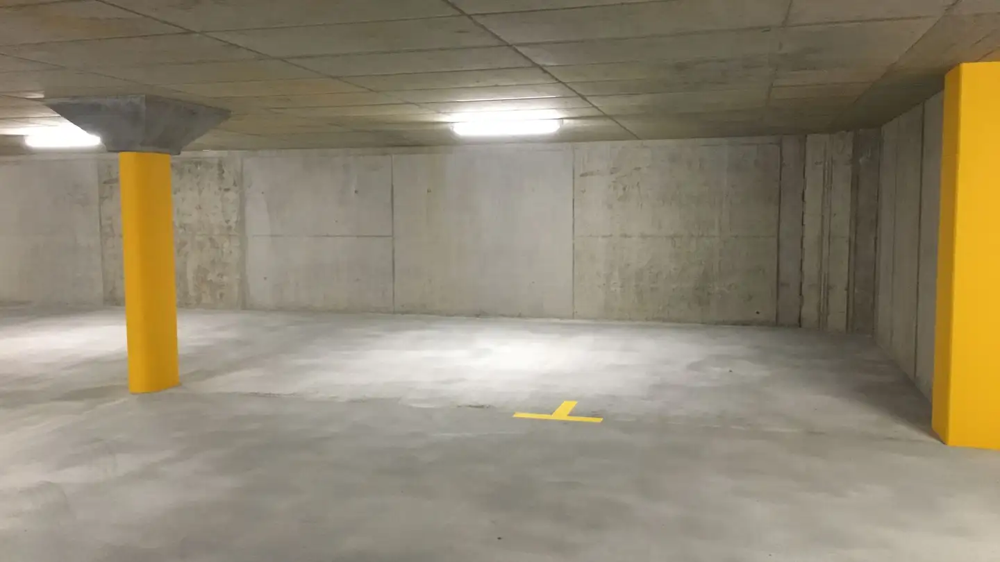 Tiefgaragenstellplatz mieten - Amriswilerstrasse 26, 8570 Weinfelden - Foto 2