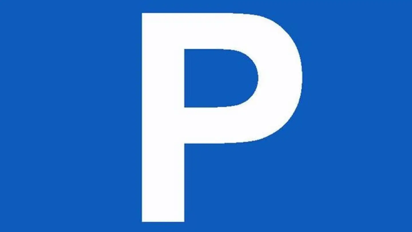 Place de parking extérieure à louer - Feldstrasse, 8488 Turbenthal