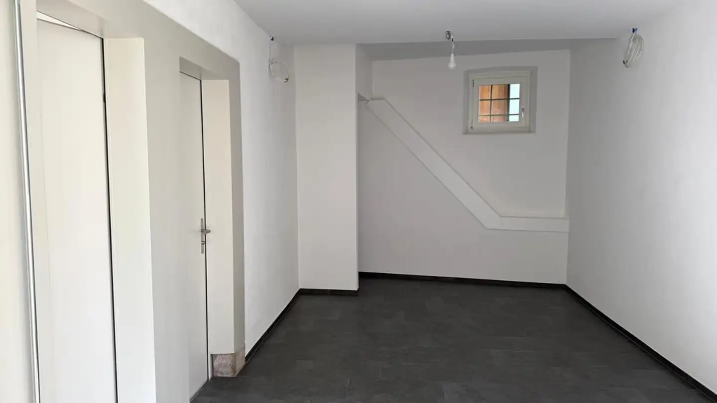 Commercial for rent - Hauptstrasse 33, 8215 Hallau