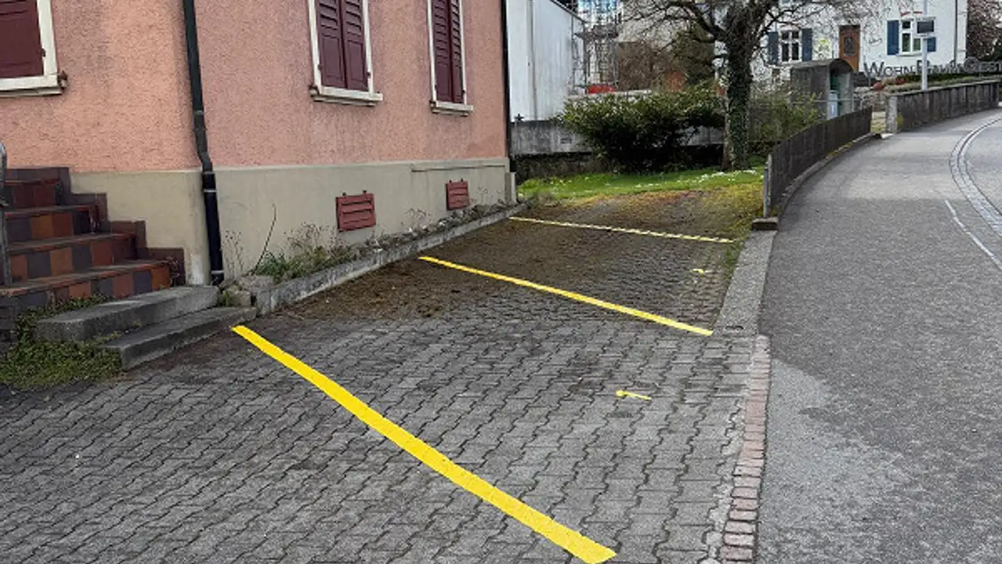 Parcheggio esterno in affitto - Bahnhofstrasse 9, 5070 Frick