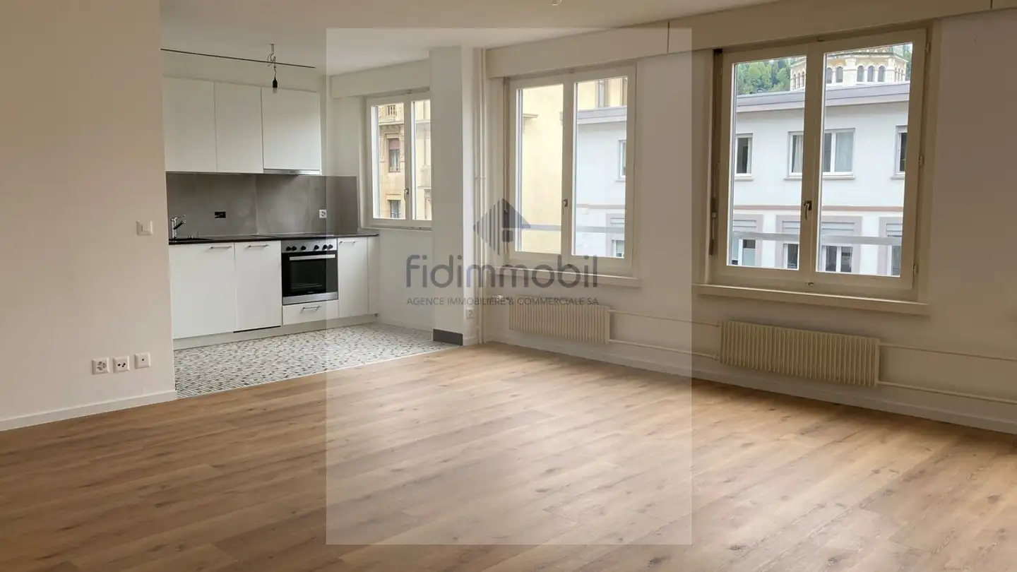 Studio for rent - Avenue Léopold-Robert 58, 2300 La Chaux-de-Fonds - Photo 2