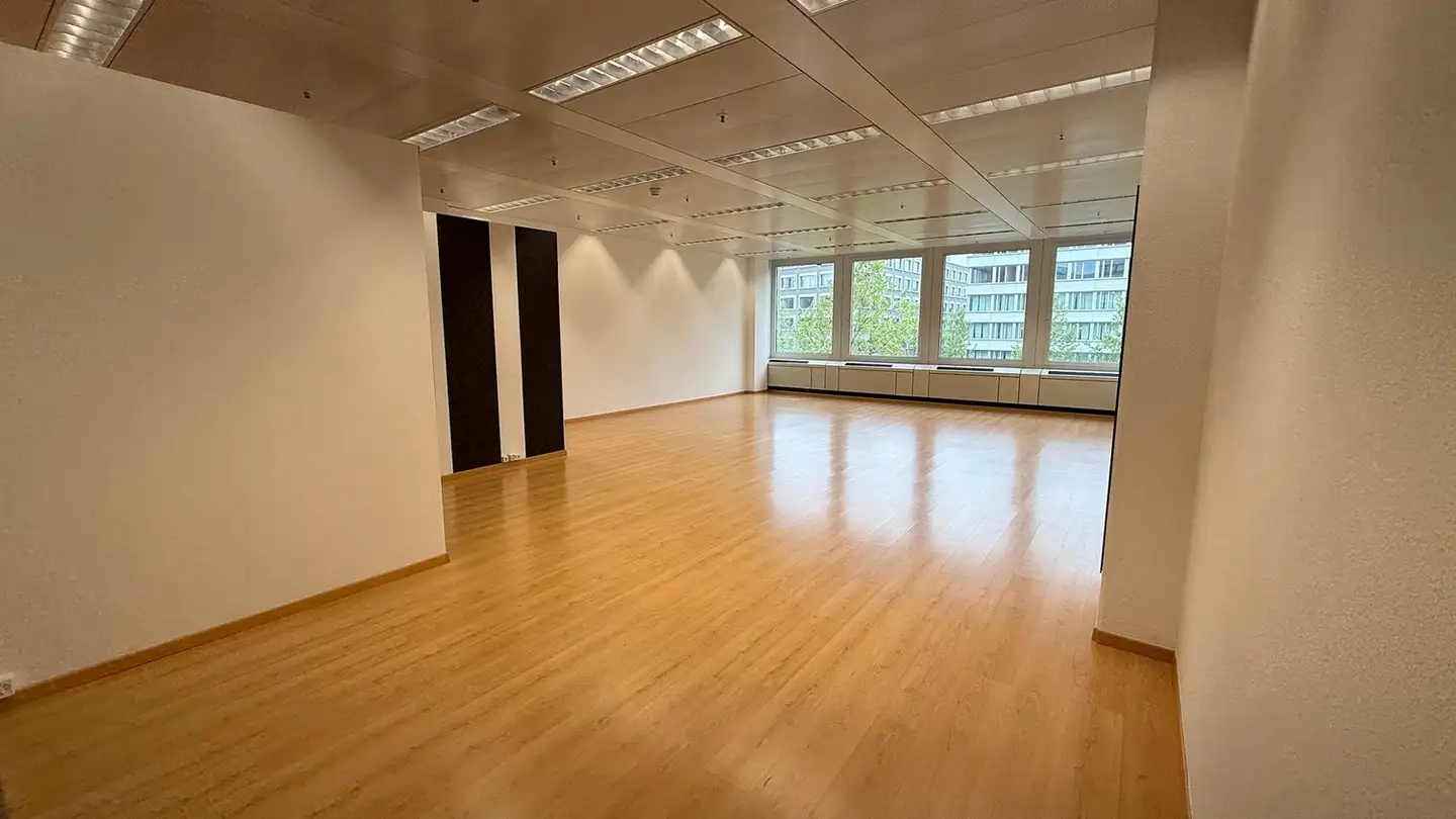 Gewerbe mieten - Thurgauerstrasse 117, 8152 Glattpark (Opfikon)