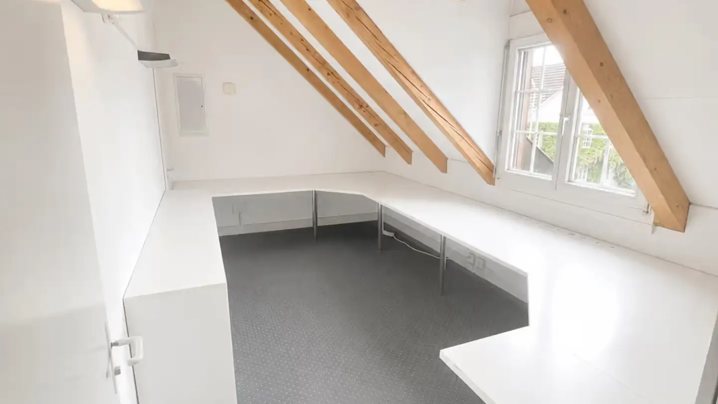 Bürofläche mieten - Zentralstrasse 26, 8604 Volketswil - Foto 2