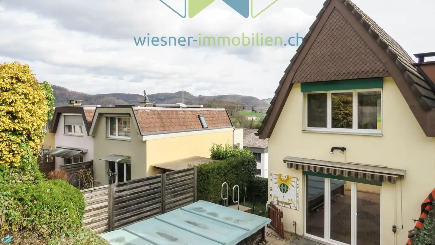 Casa a schiera in vendita - Hupperstrasse, 4415 Lausen - Foto 2