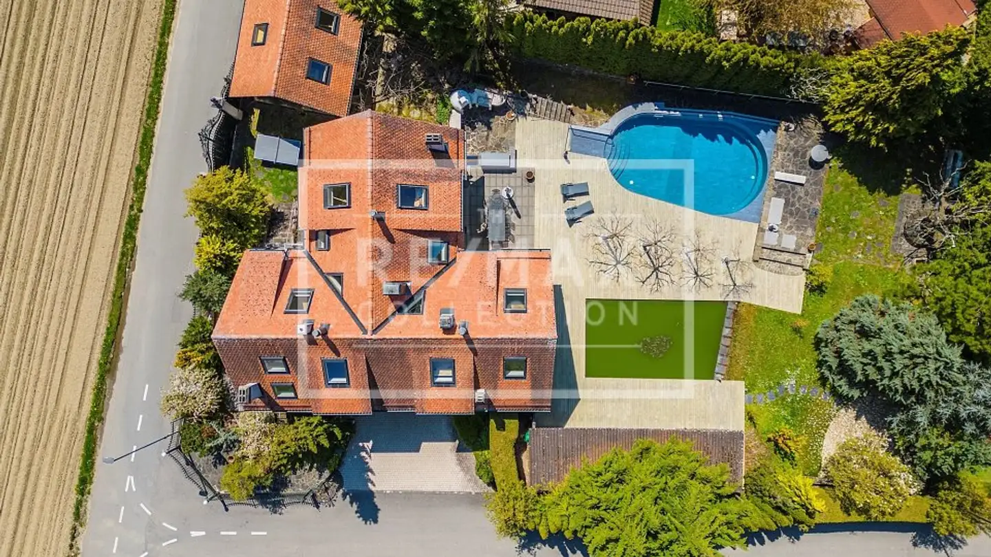 Villa in vendita - 1053 Cugy VD