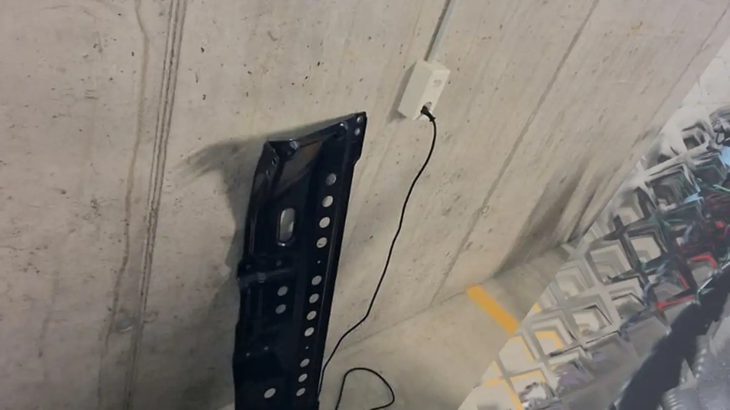 Place de parking extérieure à louer - Unterwiesstrasse 2, 8630 Rüti ZH - Photo 4