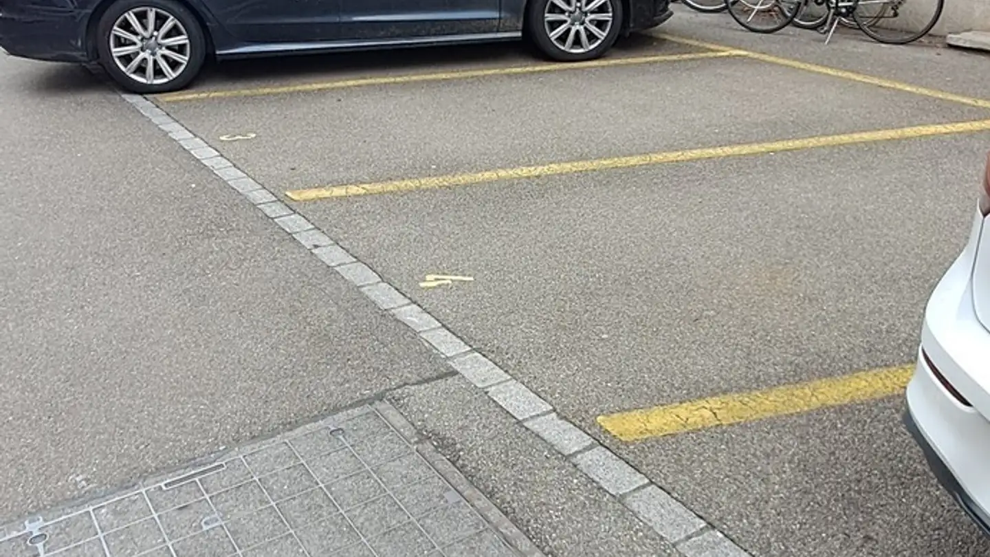 Parkplatz im Freien mieten - 8004 Zürich