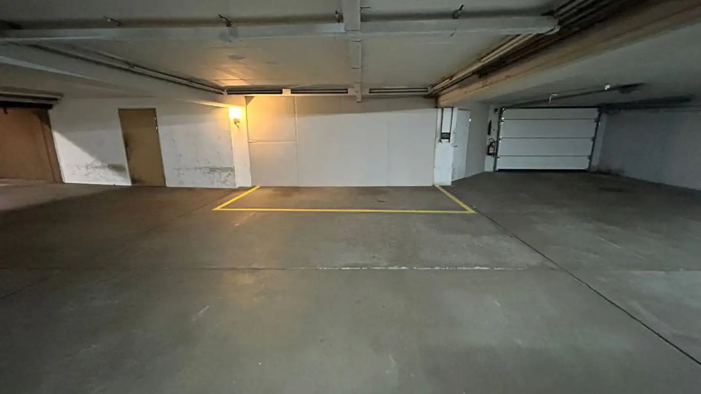 Underground parking space for rent - Wülflingerstrasse 26, 8400 Winterthur