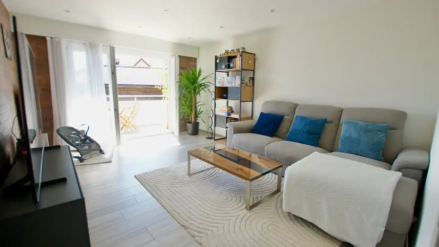 Apartment for sale - 1623 Semsales - Photo 2