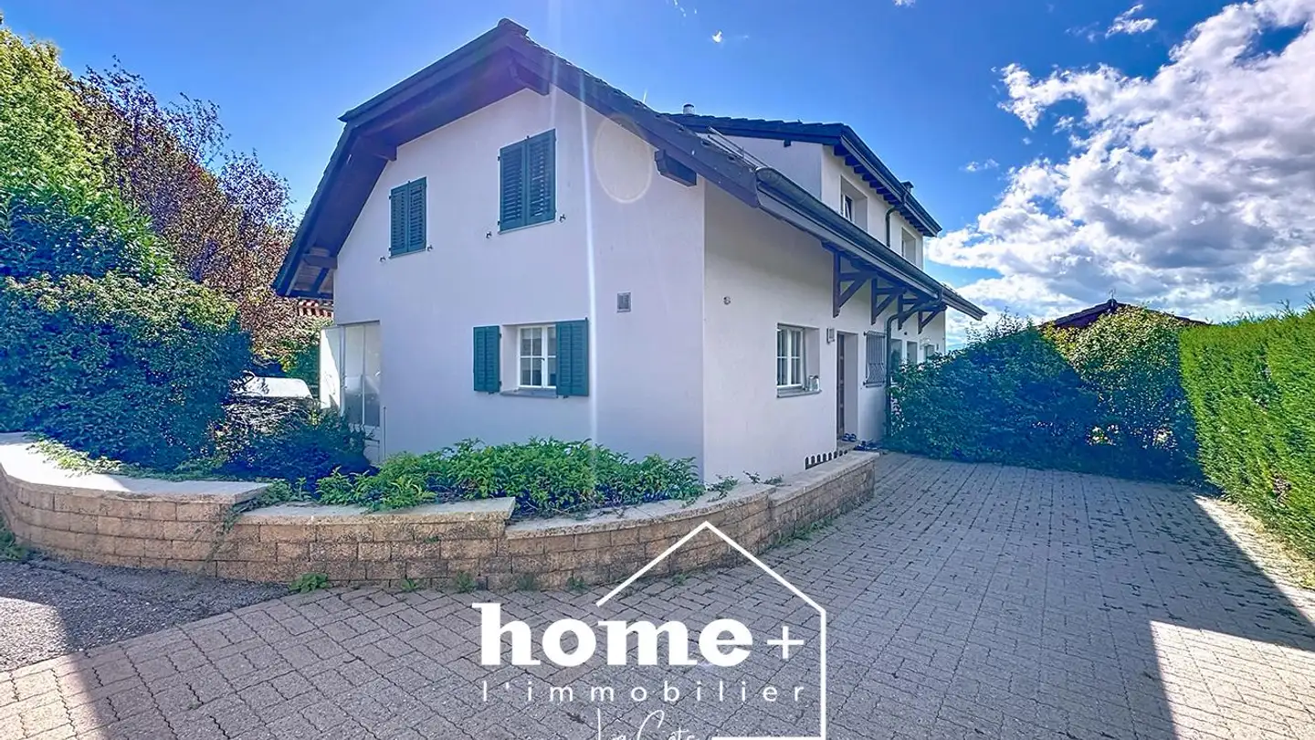 Row house for sale - 1165 Allaman